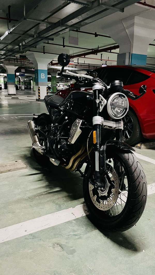 五步曲:21款高金gk500改装超低直把