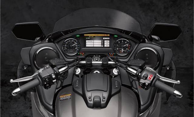 雅马哈星际巡航"xv1900",等级超本田金翼,可卷土重来吗