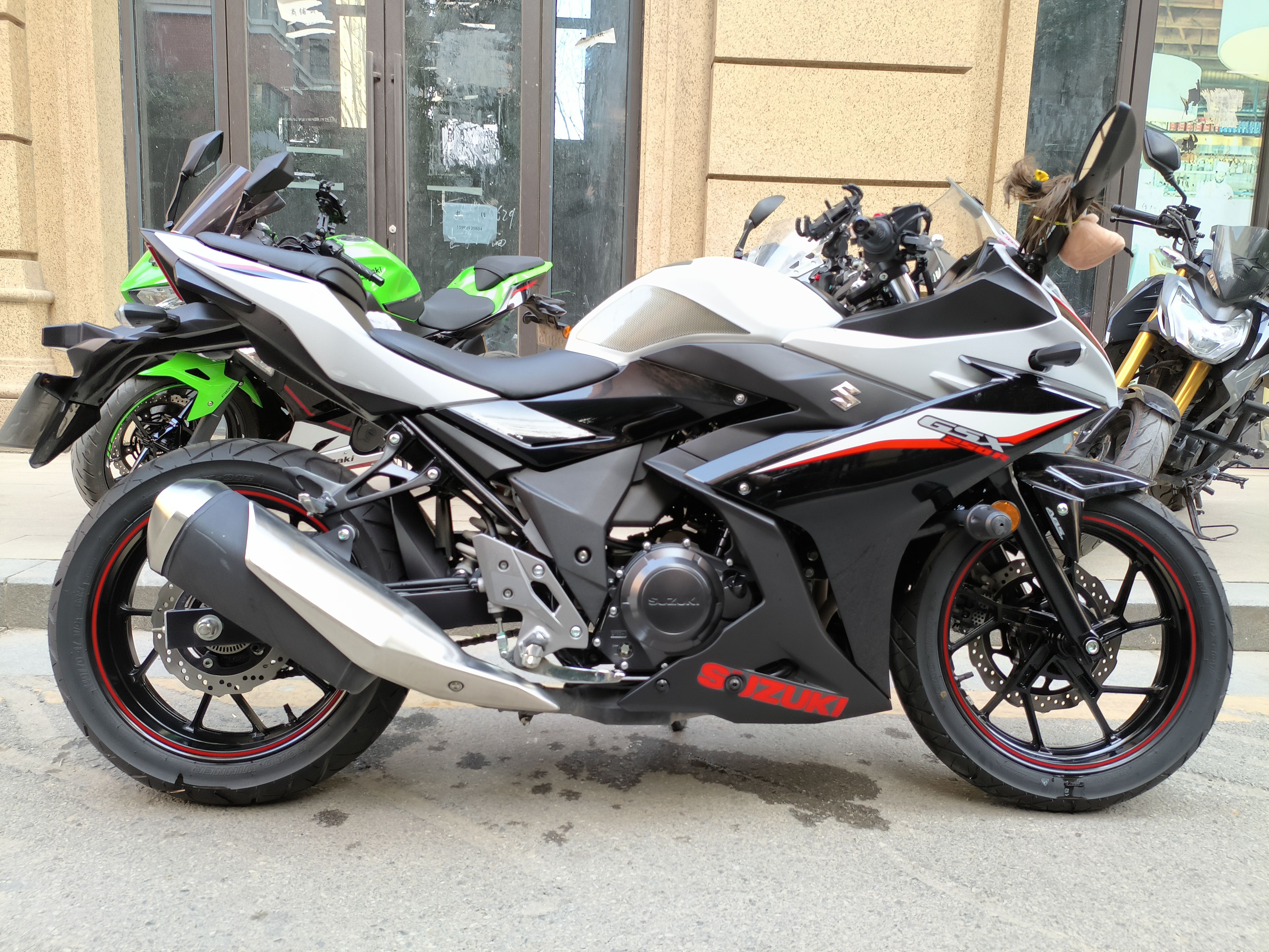 二手豪爵铃木gsx250r