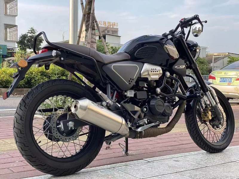 二手五羊本田鸷道 cb190ss